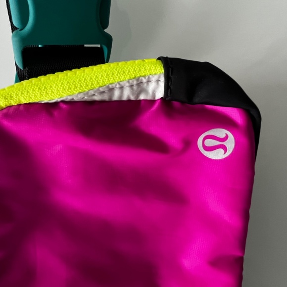 Lululemon Belt Bag - Picture 3 of 7